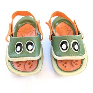 POLLIWALKS toddler fish lip sandals water shoes